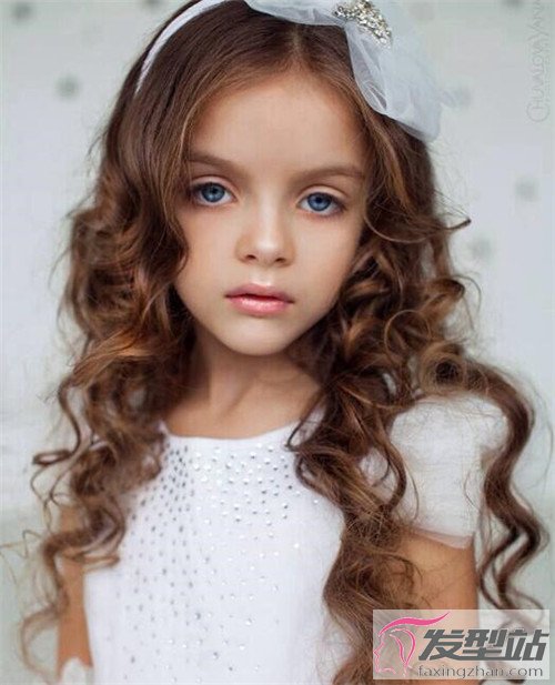 最新流行的小女孩发型 头发这样弄时髦好看-儿童发型