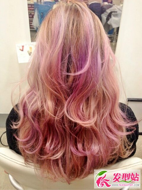 女生粉色系染发发型合集 今年流行粉色染发颜色图片