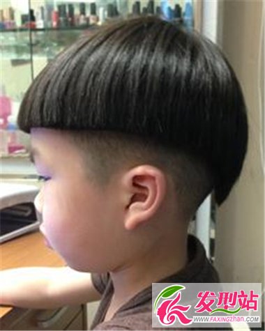 儿童锅盖头发型男图片