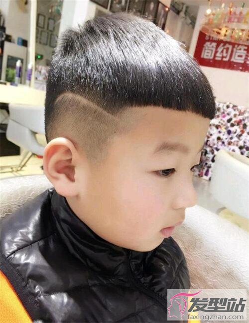 儿童发型男3岁短发图片