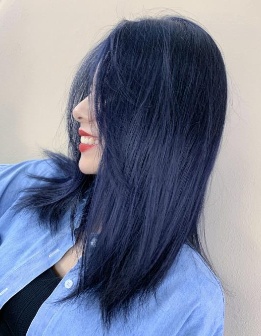 酷飒十足蓝色系发色大全 高级感染发颜色最时髦真人蓝黑色头发效果图